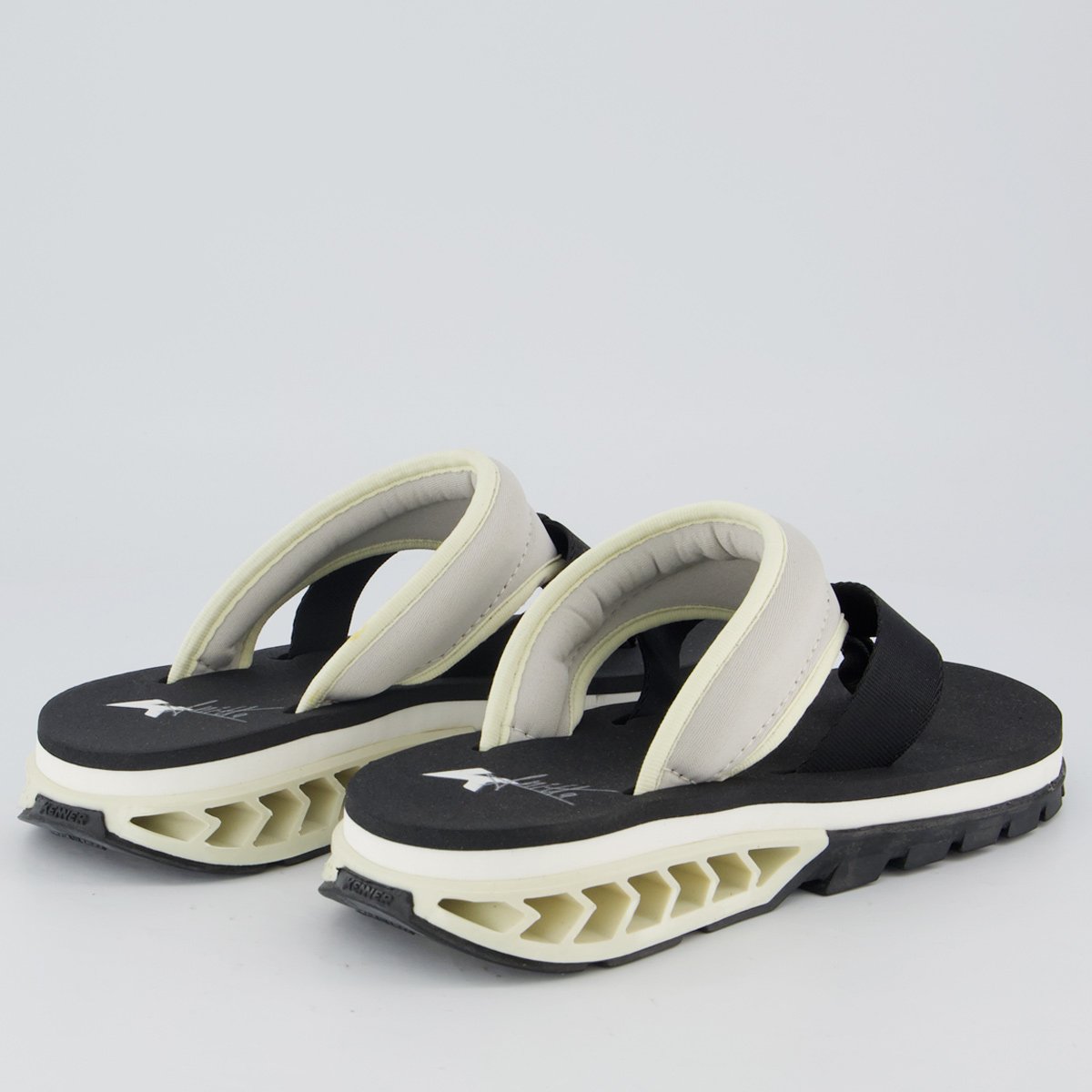 Chinelo Kenner Rakka Anitta Preto Branco 4