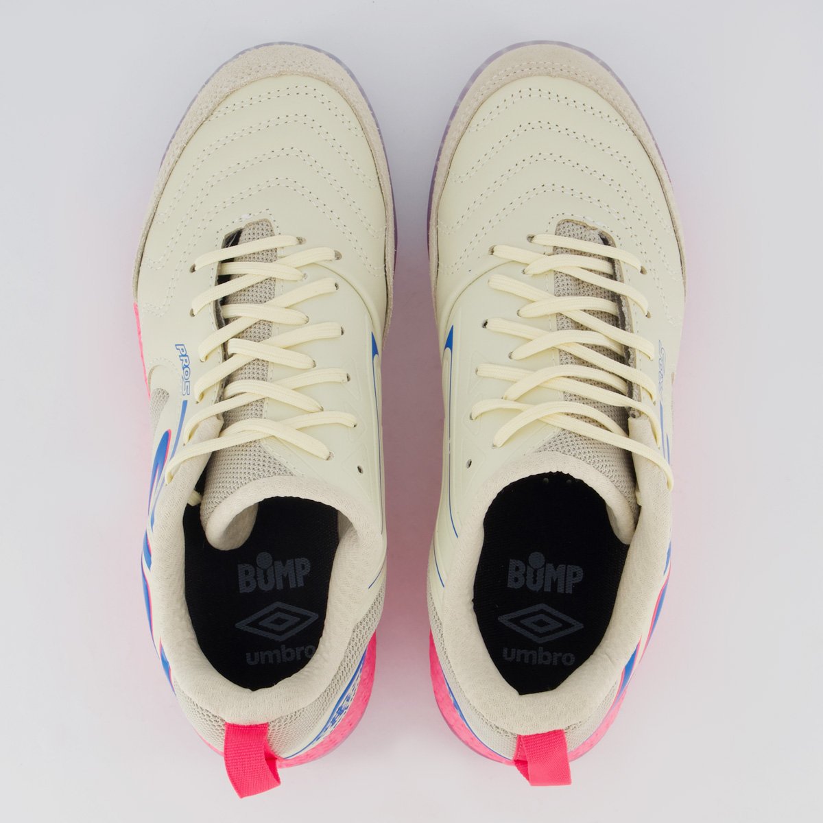 Chuteira Umbro Pro 5 Bump Futsal Off-White e Rosa Bege 4