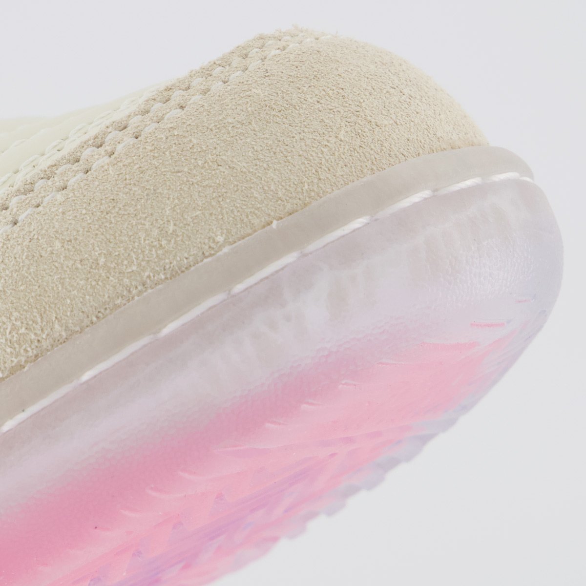 Chuteira Umbro Pro 5 Bump Futsal Off-White e Rosa Bege 8