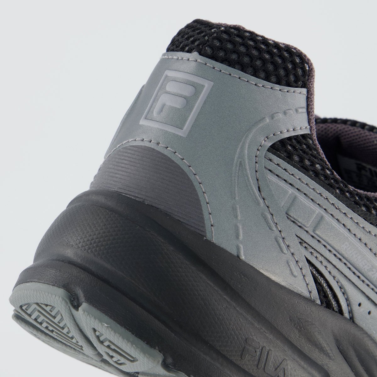 Tênis Fila Runner 2K Preto e Cinza Preto/Prata 6