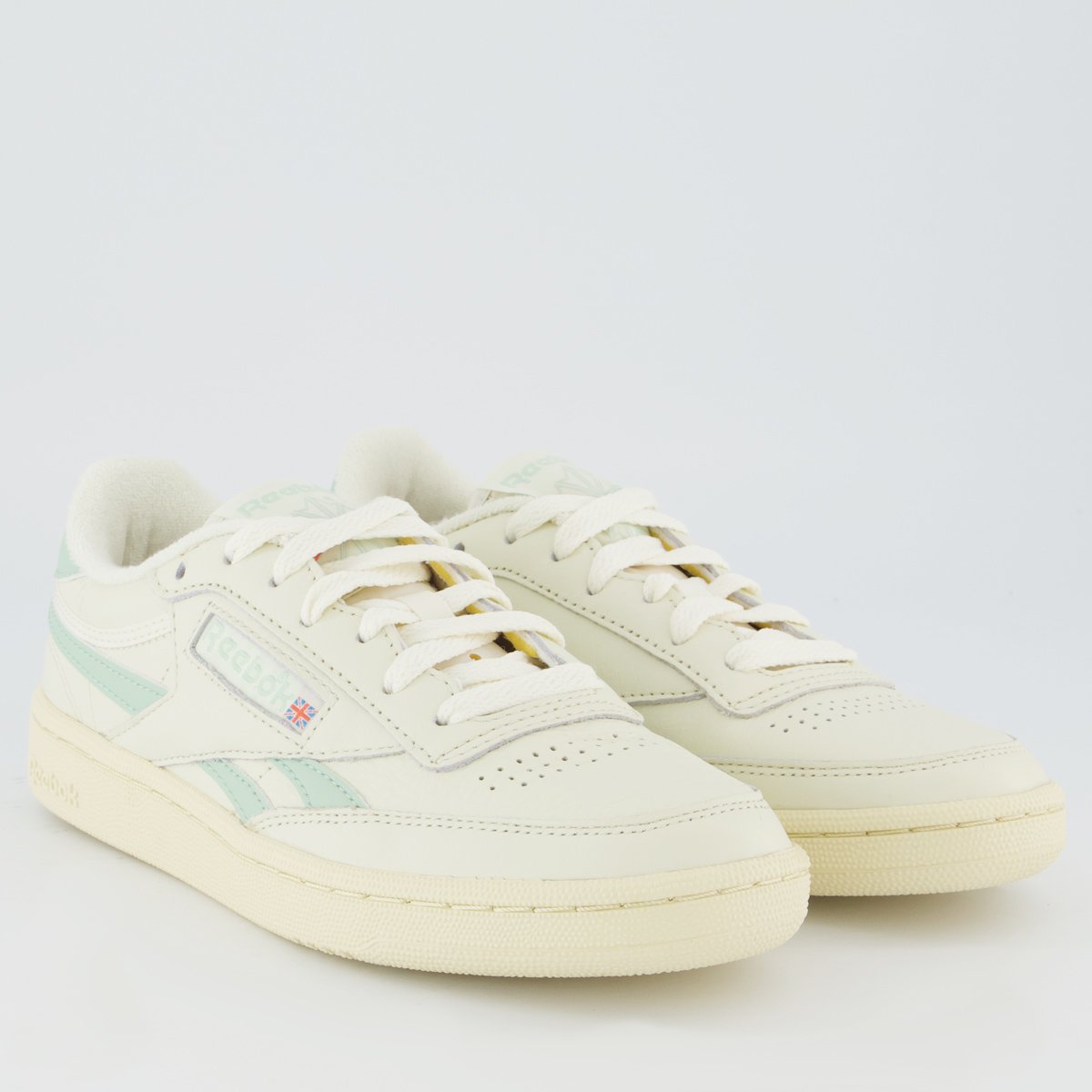 Tênis Reebok Club C Revenge Vintage Feminino Off-White Off White 2