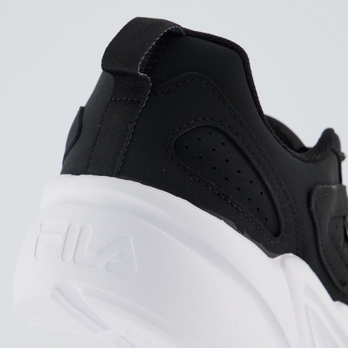 Tênis Fila Street Fit 3 Feminino Preto e Branco Preto 6