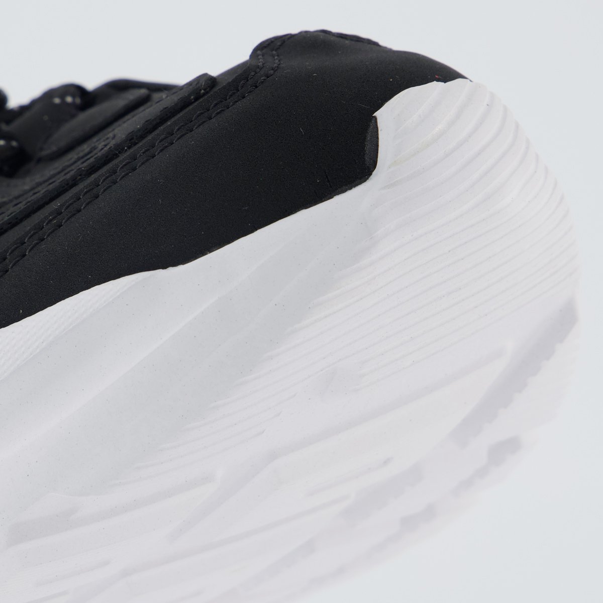 Tenis Fila Street Fit 3 Preto e Branco Preto 8