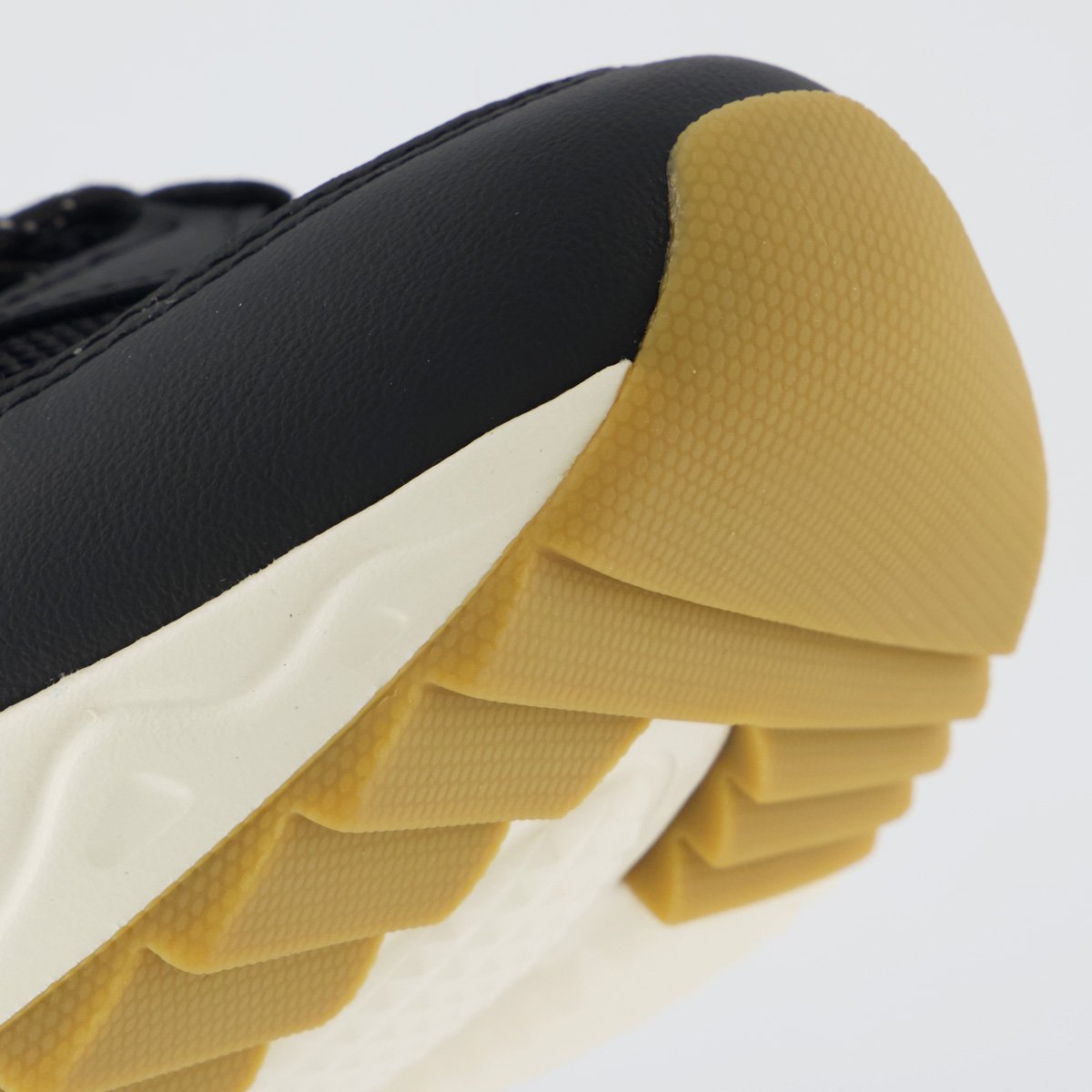 Tenis Fila Oakmont 2 Preto e Bege Preto 8