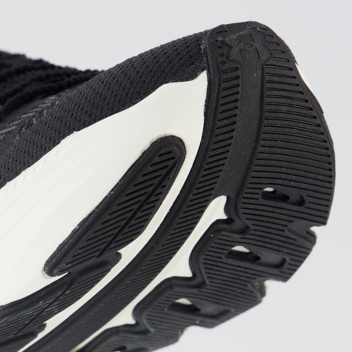 Tênis Under Armour Charged Endless Preto Preto 8