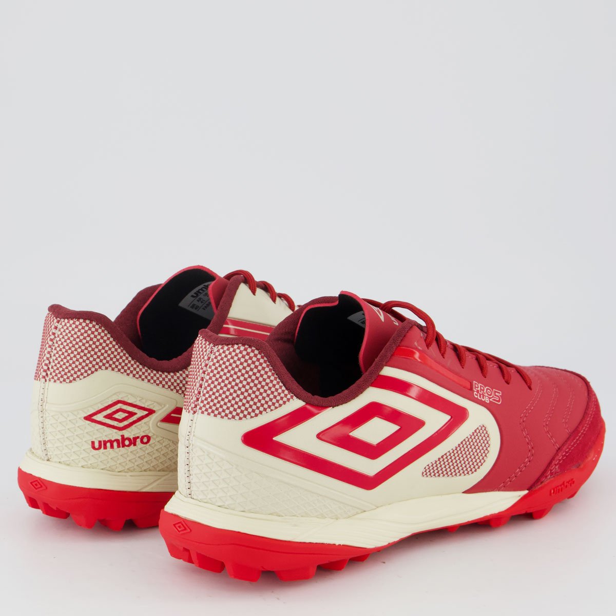 Chuteira Umbro Pro 5 Bump Club Society Branca e Vermelha Vermelho 3