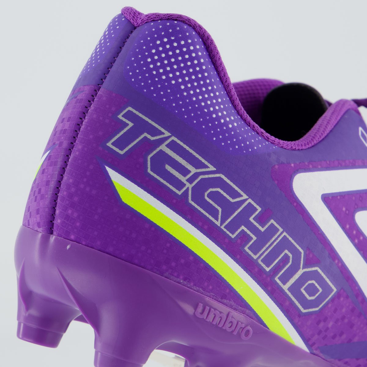 Chuteira Umbro Techno II Campo Roxa Roxo 6