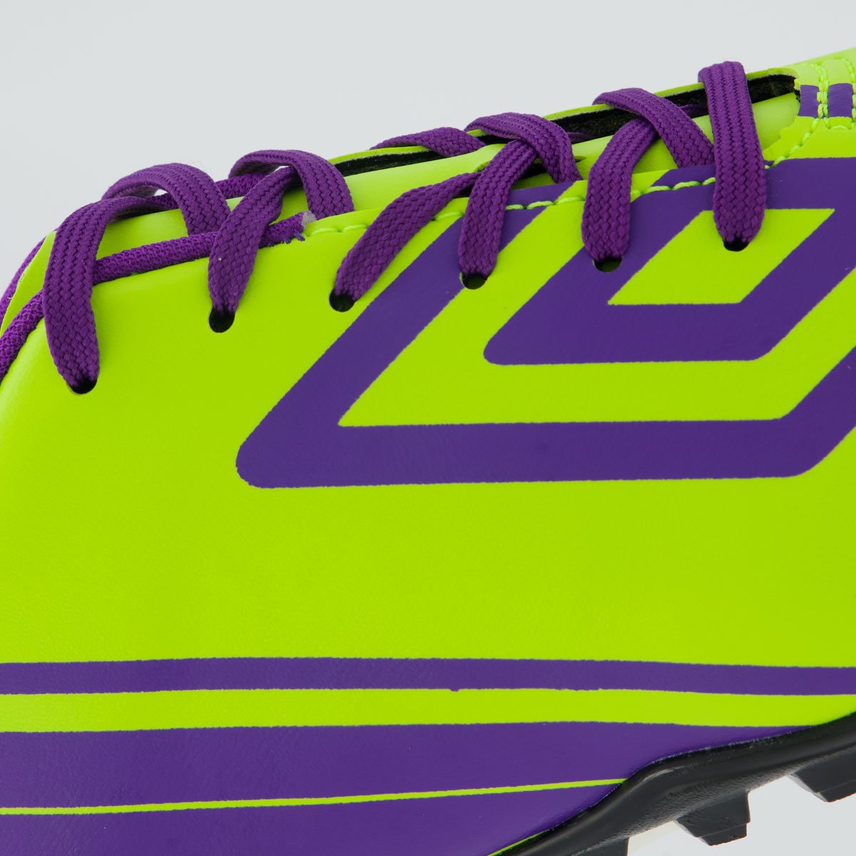 Chuteira Umbro Kick Society Verde Verde/Roxo 7