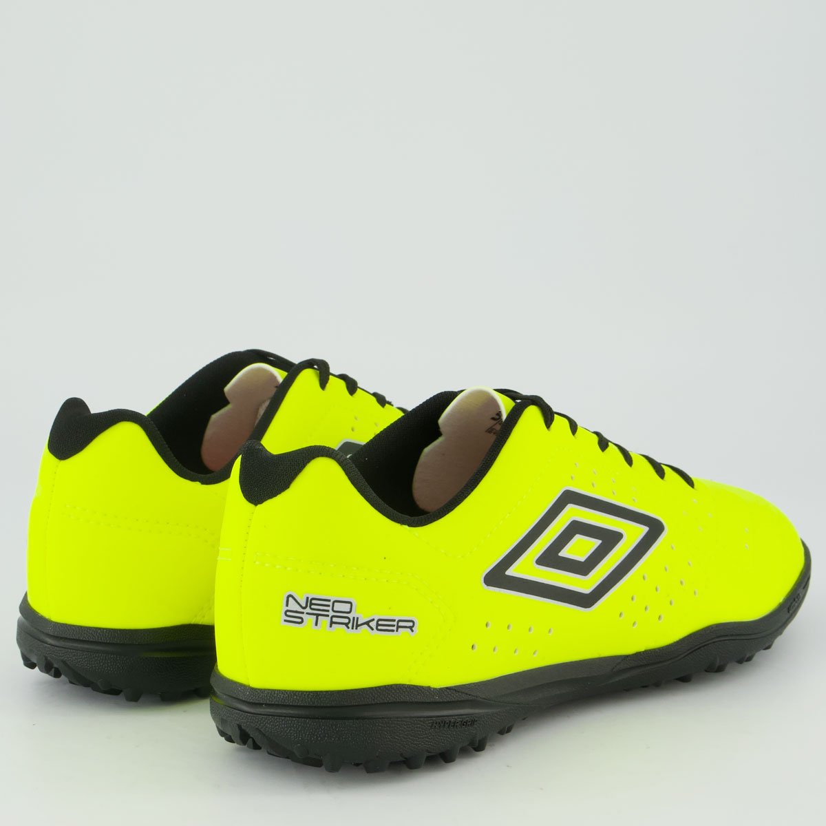 Chuteira Umbro Neo Striker II Society Verde e Preta Verde 3
