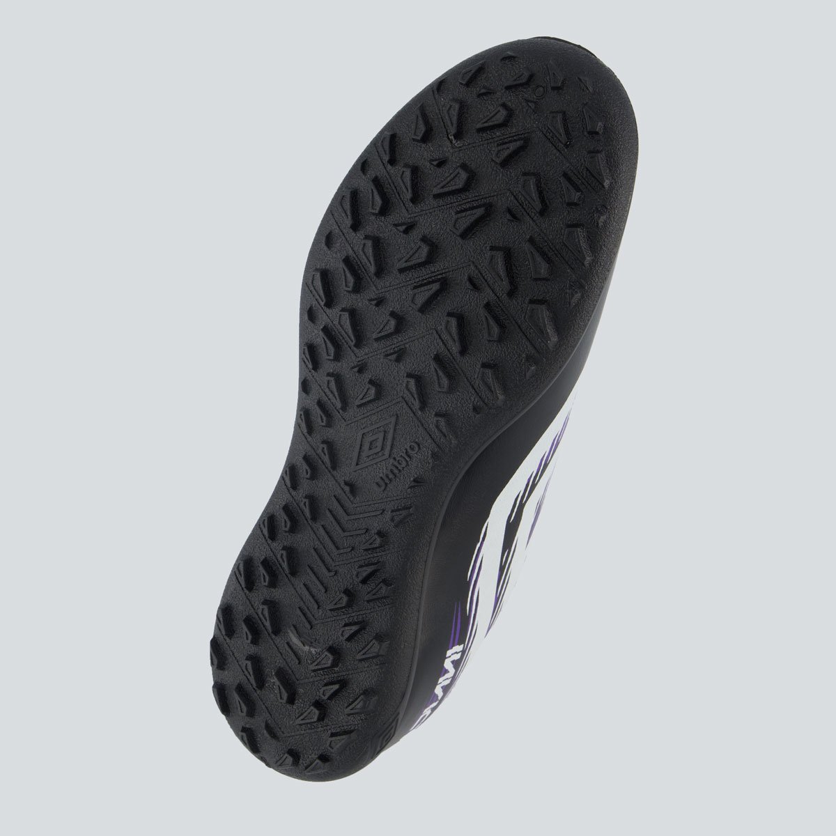 Chuteira Umbro Invictus Society Preta e Branca Preto 5