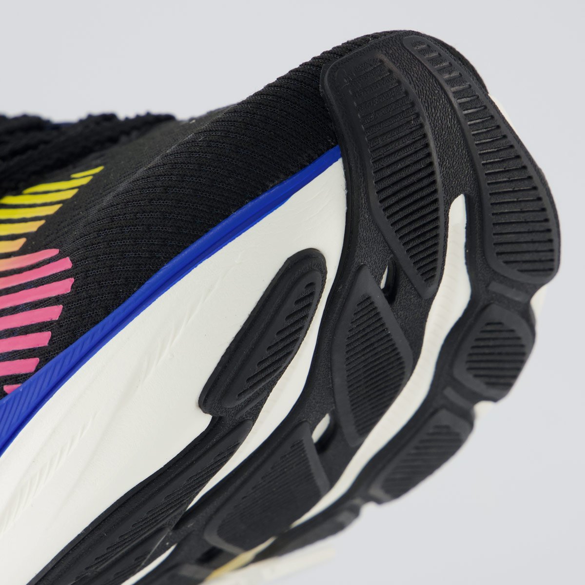 Tênis Under Armour Charged Nonstop Preto e Azul Preto 8