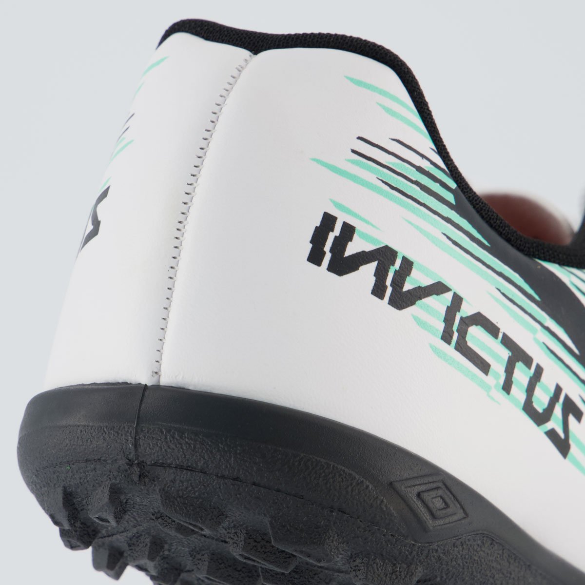 Chuteira Umbro Invictus Society Branca e Verde Branco 6
