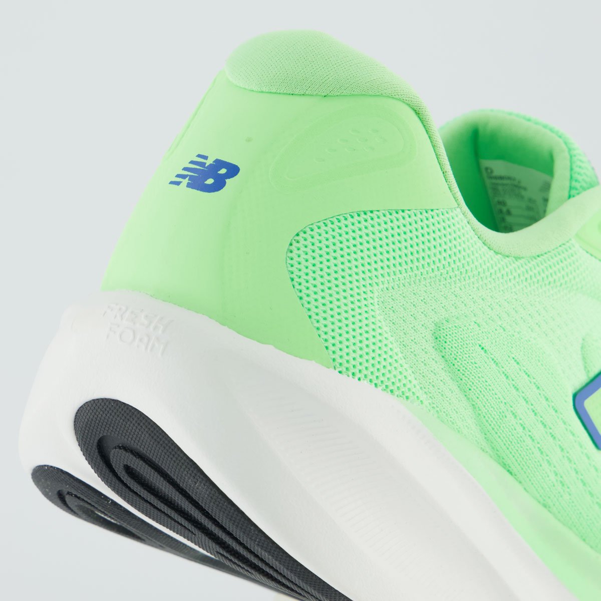 Tênis New Balance Fresh Foam 680 V9 Verde e Branco Verde 6