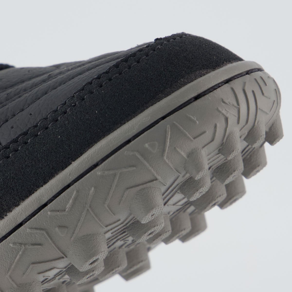 Chuteira Umbro Pro Challenge Uptake Society Preta Preto 8