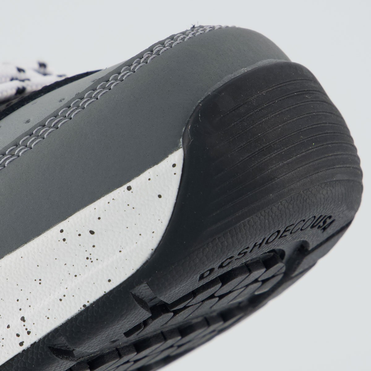 Tênis DC Shoes AT-2 Cinza Cinza 8