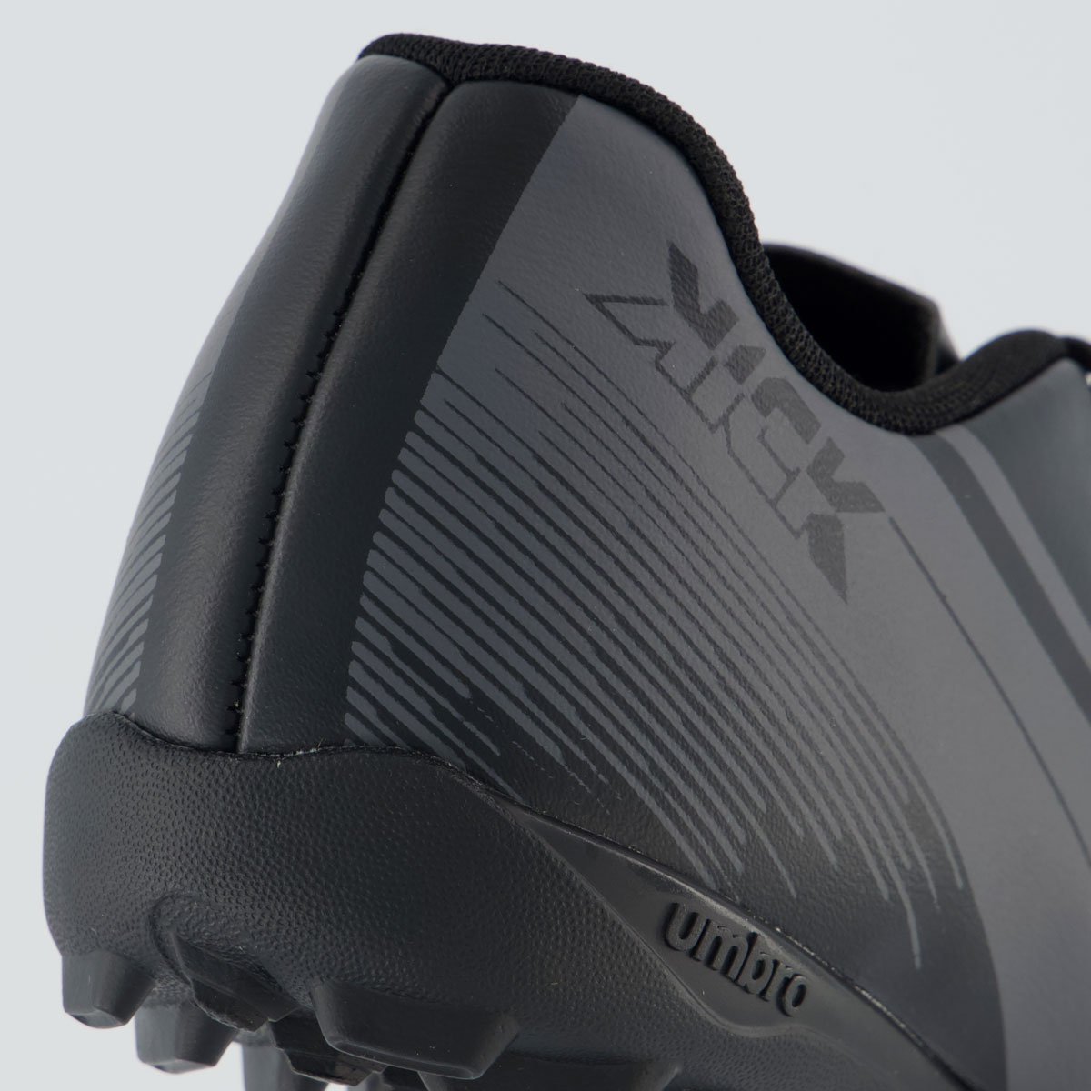 Chuteira Umbro Kick Society Juvenil Preta Preto 6