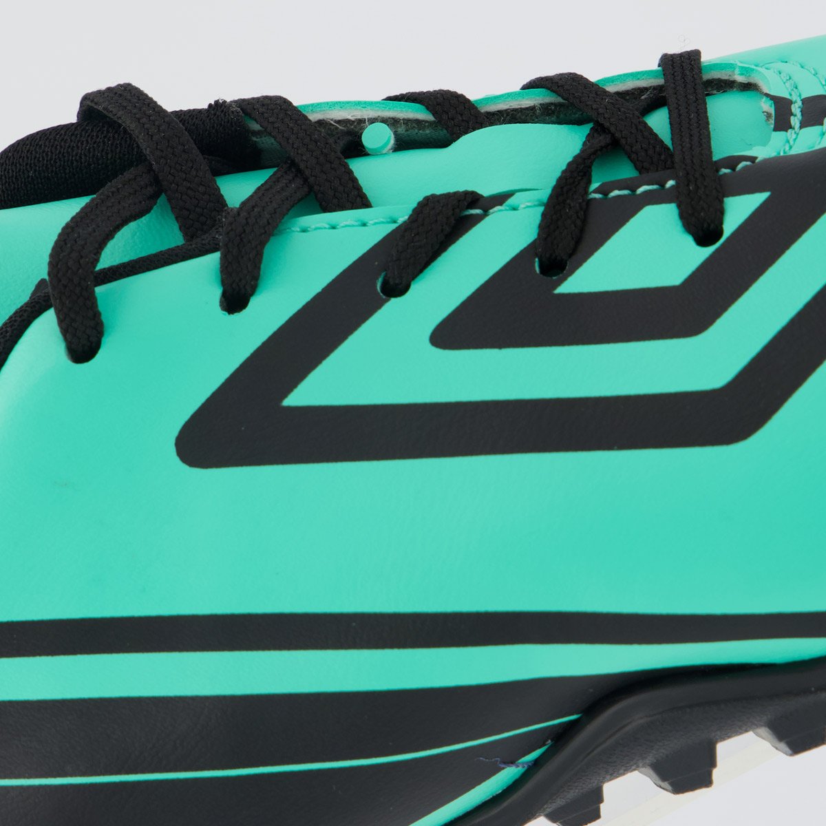 Chuteira Umbro Kick Society Juvenil Verde e Preta Verde 7