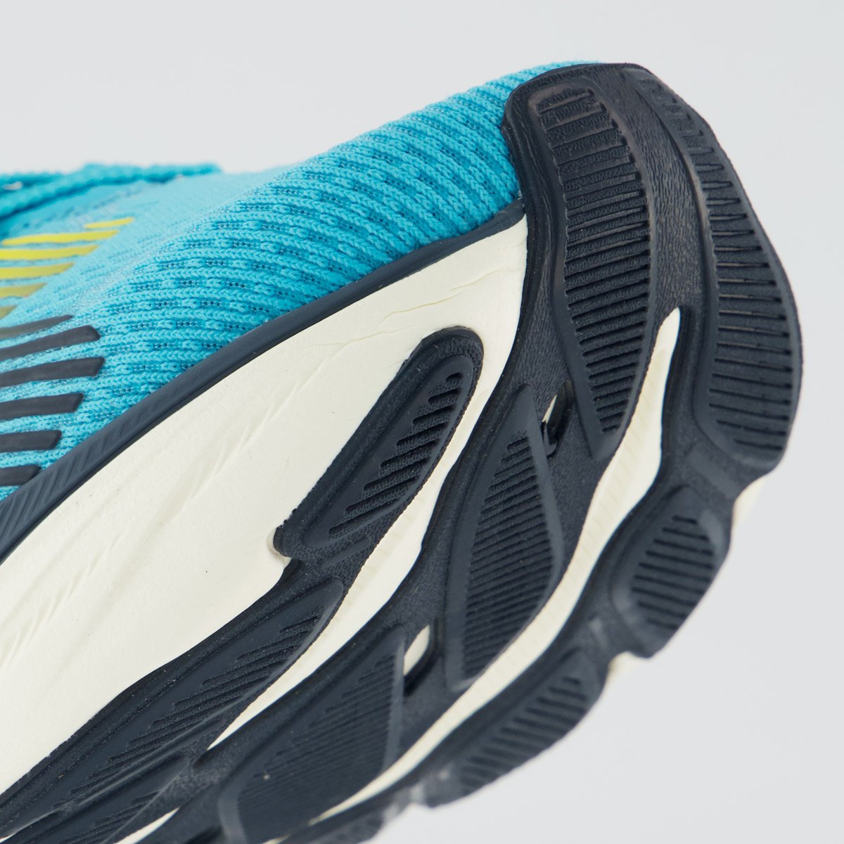 Tênis Under Armour Charged Nonstop Feminino Azul Azul 8