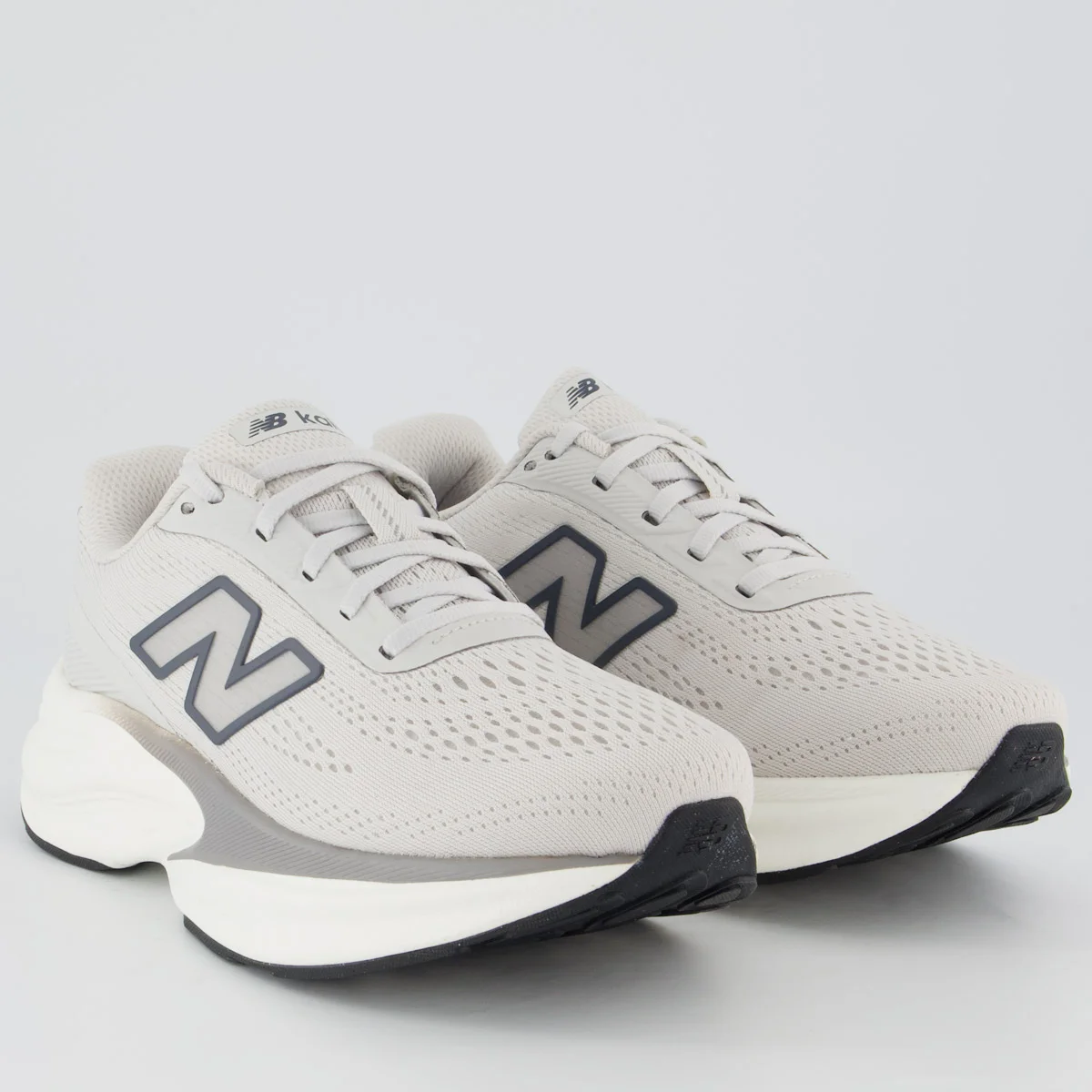 Tênis New Balance Fresh Foam X Kaiha Road V2 Feminino Cinza Claro Cinza Claro 2