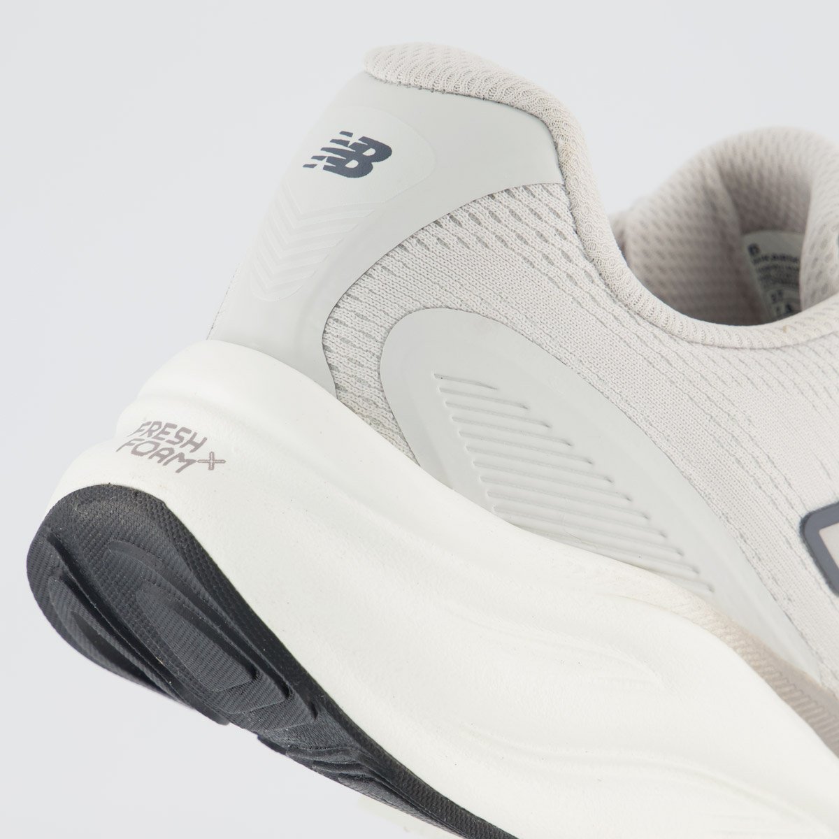 Tênis New Balance Fresh Foam X Kaiha Road V2 Feminino Cinza Claro Cinza Claro 6