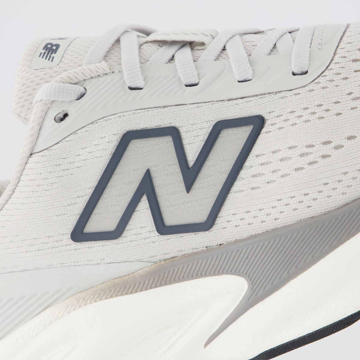 Tênis New Balance Fresh Foam X Kaiha Road V2 Feminino Cinza Claro Cinza Claro 7
