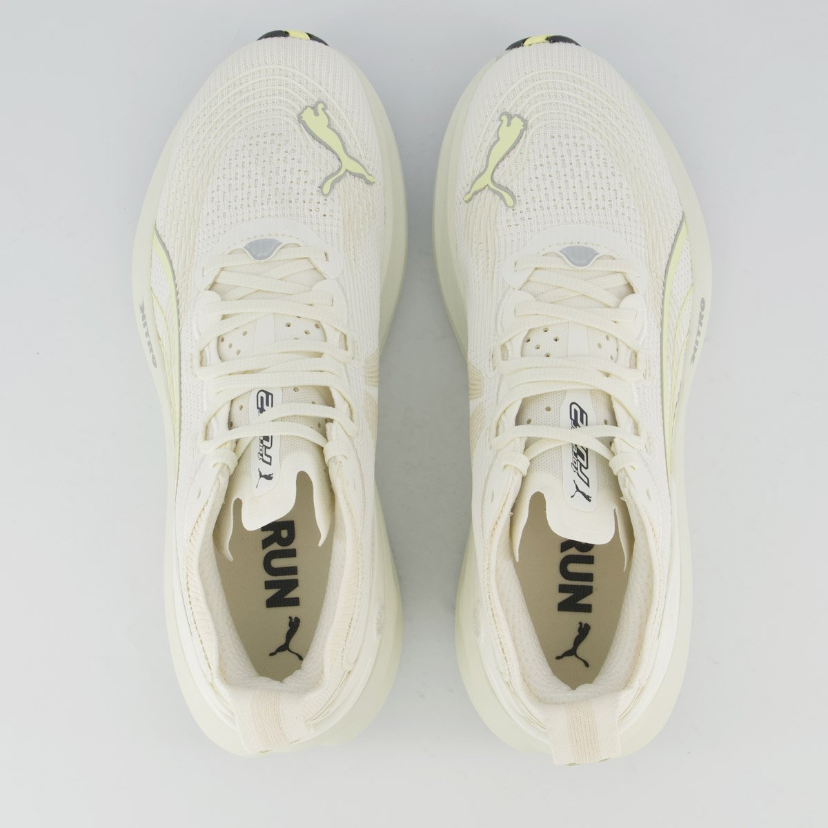 Tênis Puma Forever Run Nitro 2 Branco e Dourado Bege 4