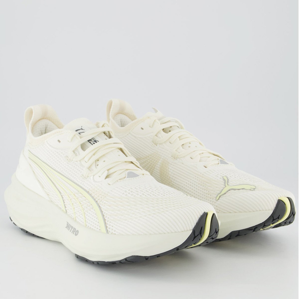 Tênis Puma Forever Run Nitro 2 Branco e Dourado Bege 2