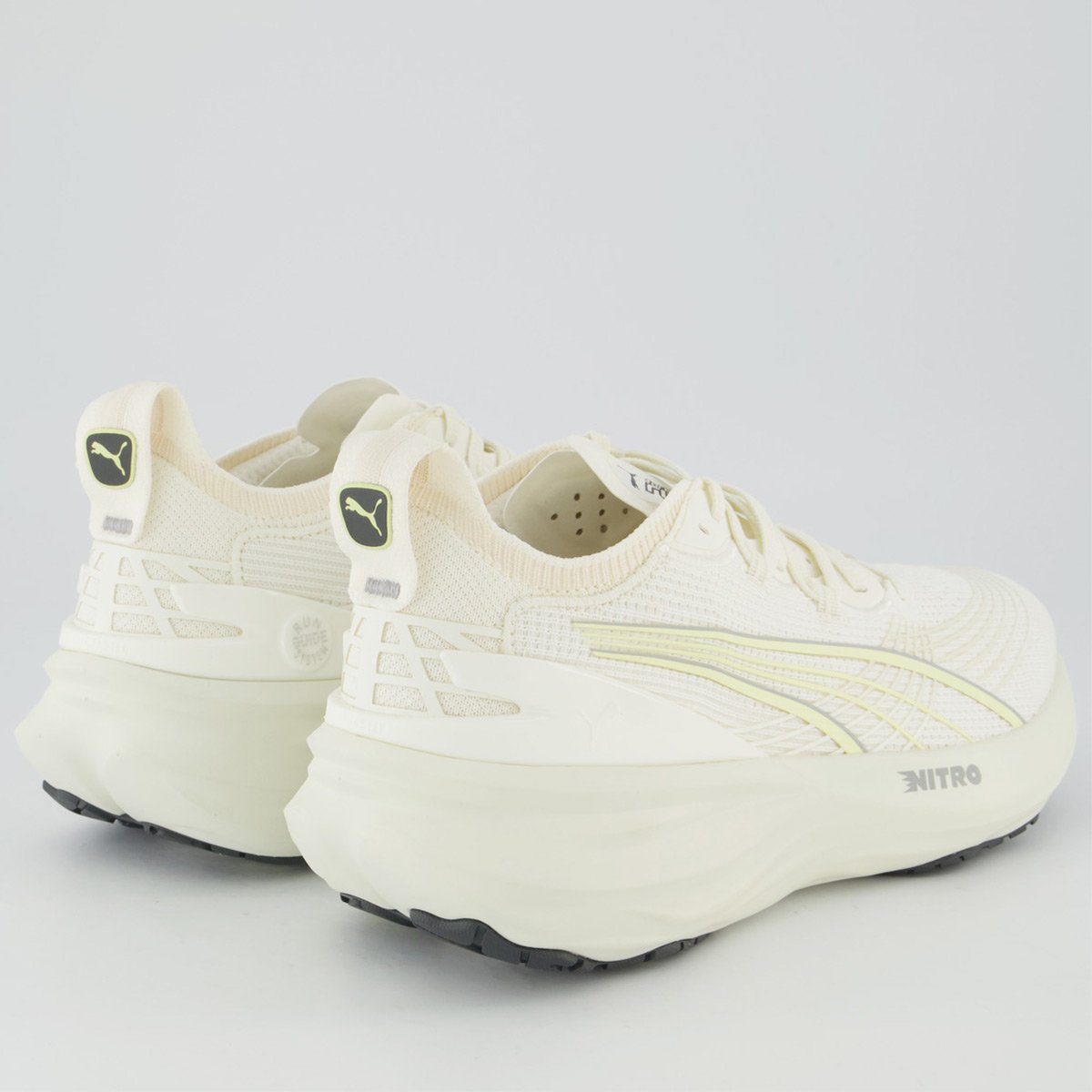 Tênis Puma Forever Run Nitro 2 Branco e Dourado Bege 3