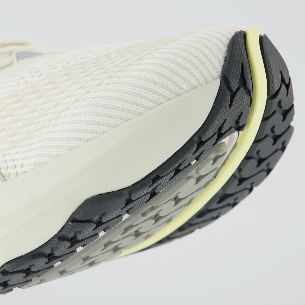 Tênis Puma Forever Run Nitro 2 Branco e Dourado Bege 8