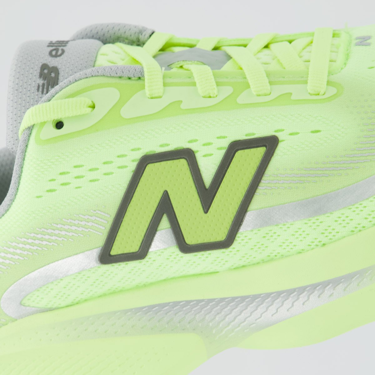 Tênis New Balance Fresh Foam Ellipse Feminino Verde Verde 7