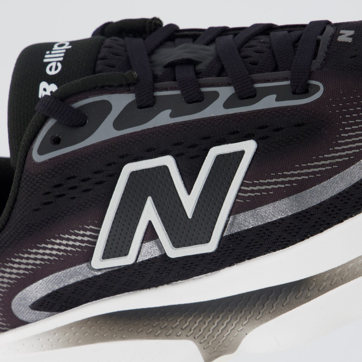 Tênis New Balance Fresh Foam Ellipse Feminino Preto e Branco Preto 7