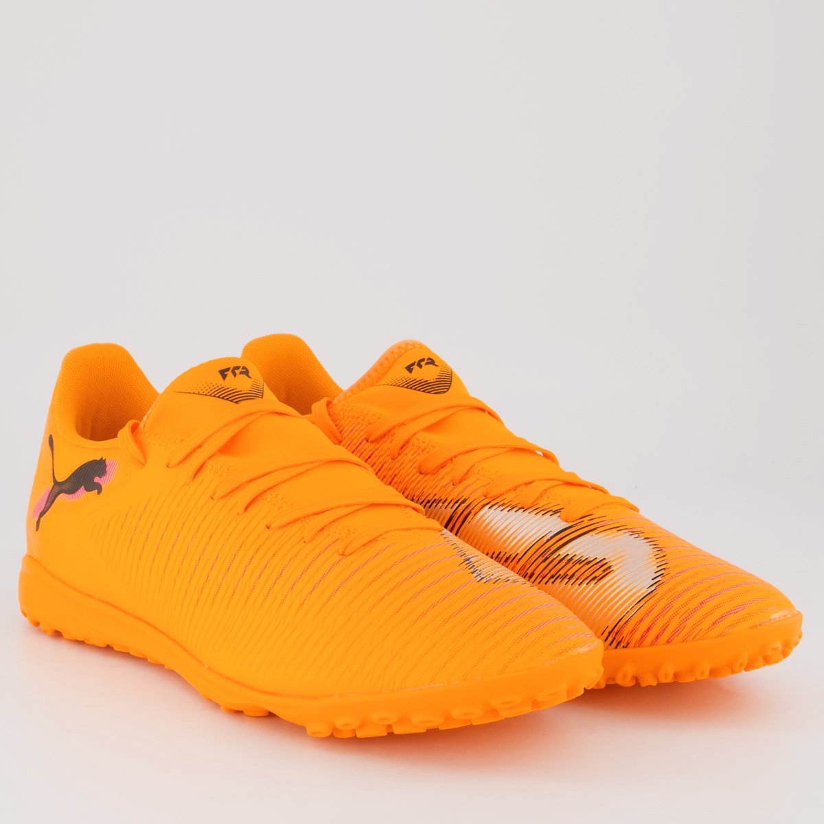 Chuteira Puma Future 8 Play TT Society Laranja Laranja 2
