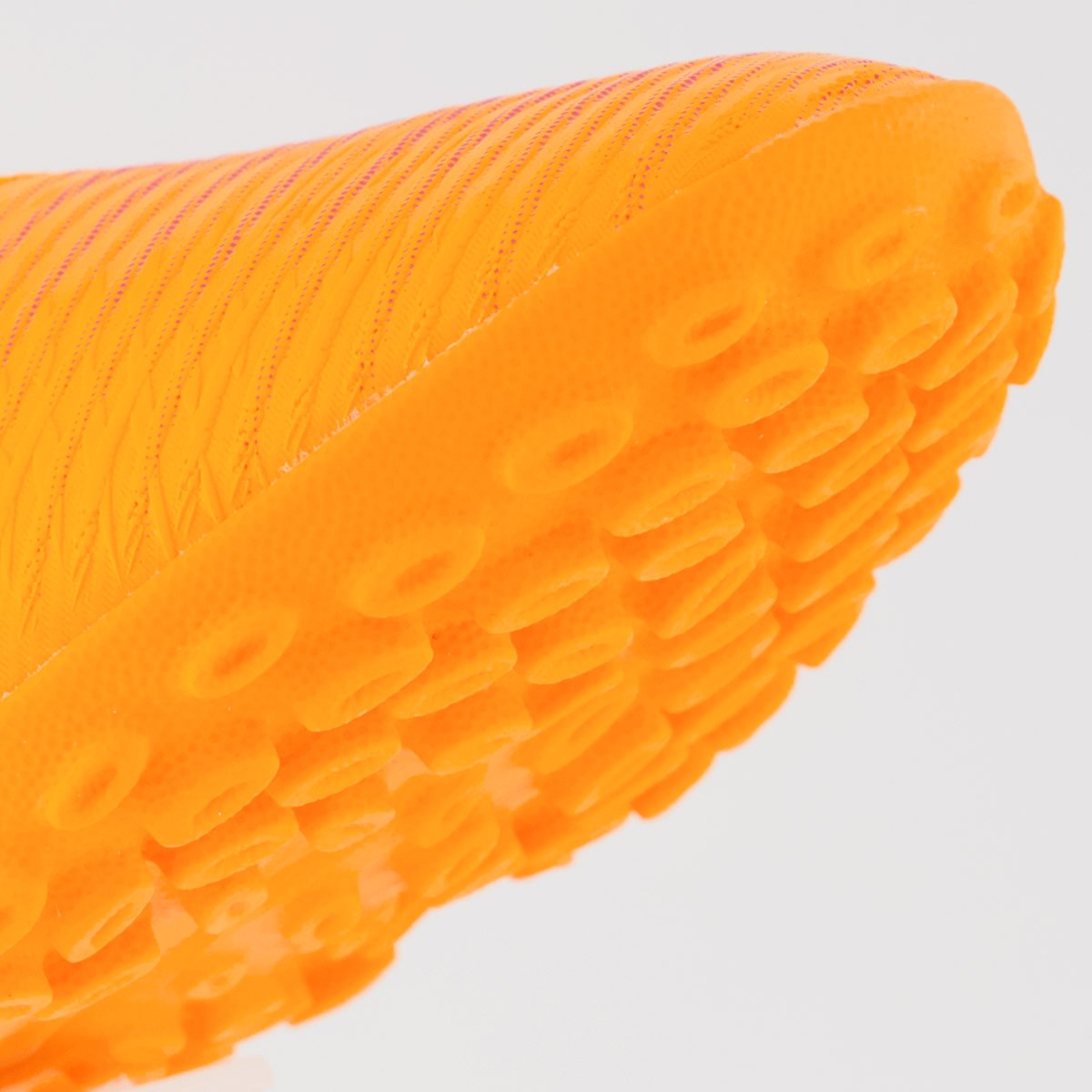 Chuteira Puma Future 8 Play TT Society Laranja Laranja 8