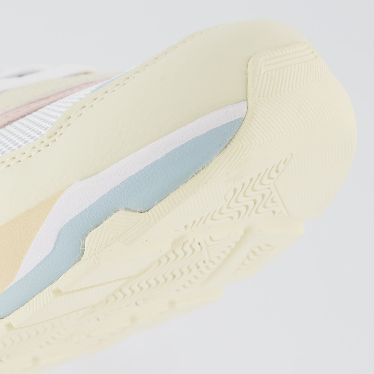 Tênis Puma Trinity Feminino Branco e Rosa Multicores 8