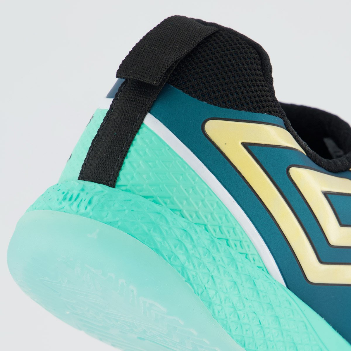 Chuteira Umbro Pro 5 Bump Futsal Preta e Verde Verde 6