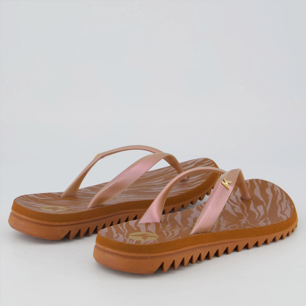 Chinelo Kenner Kivah Tasha &amp; Tracie Marrom Feminino Marrom 4