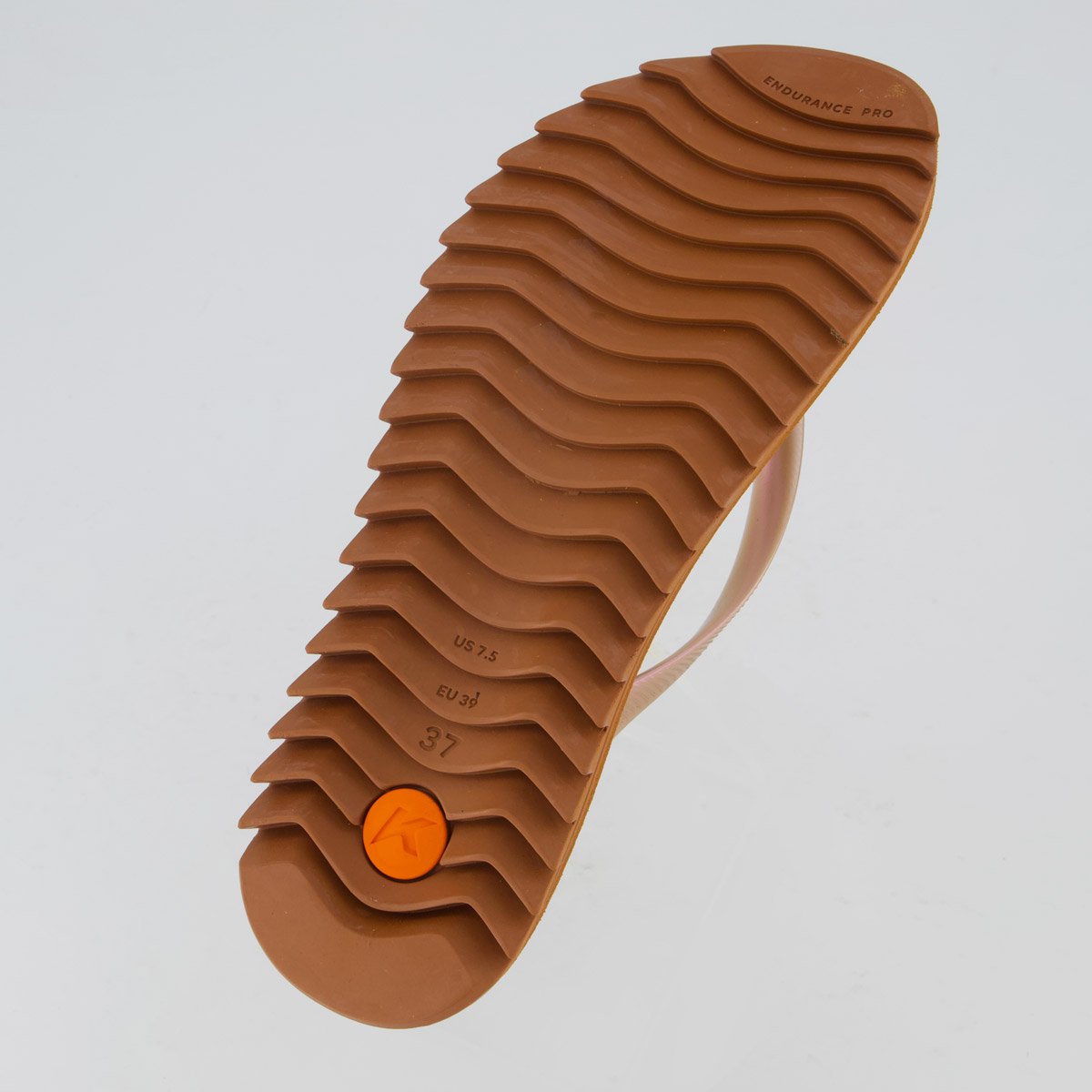 Chinelo Kenner Kivah Tasha &amp; Tracie Marrom Feminino Marrom 5