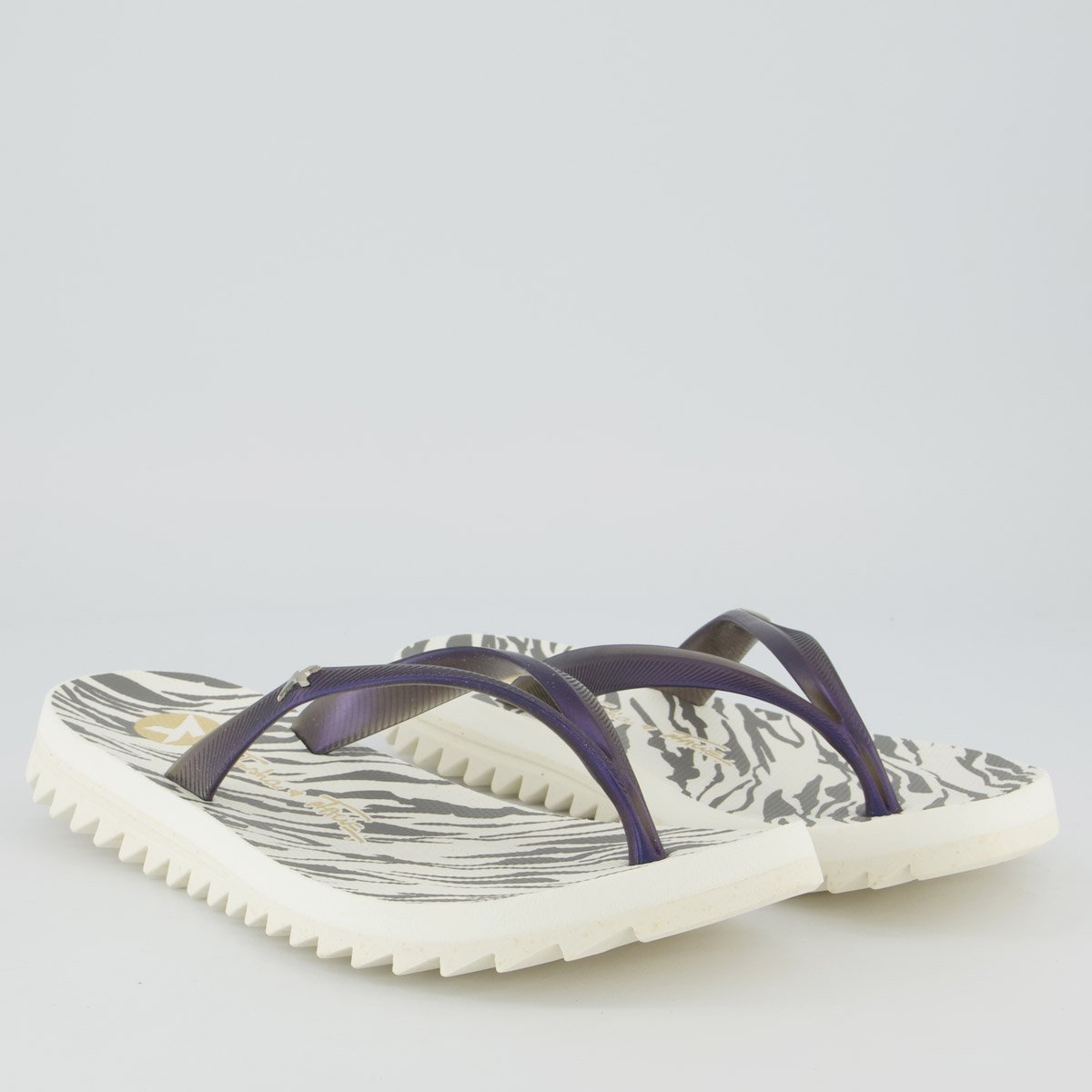 Chinelo Kenner Ibiza Tasha & Tracie Branco Feminino Preto/Branco 3