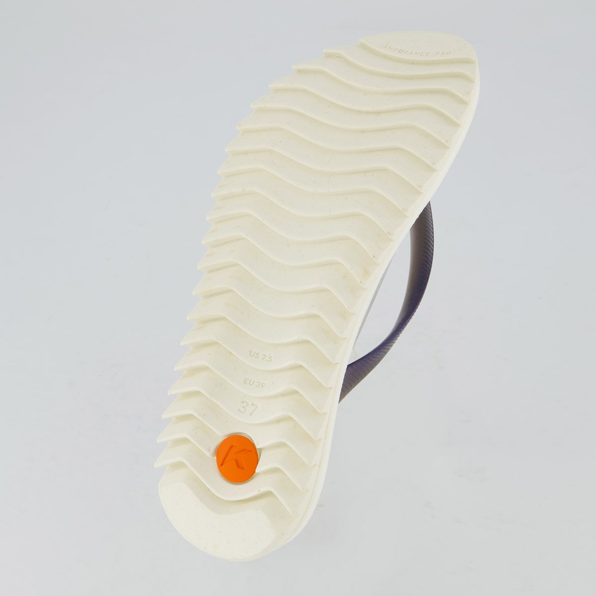 Chinelo Kenner Ibiza Tasha & Tracie Branco Feminino Preto/Branco 5