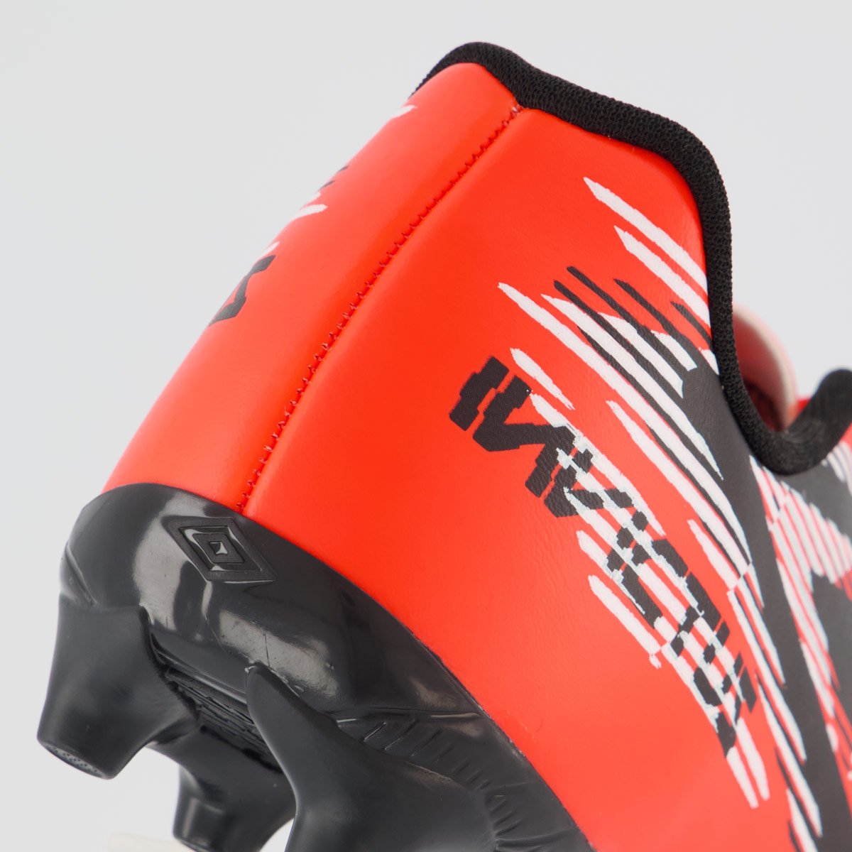 Chuteira Umbro Invictus Campo Laranja e Branca Laranja 6