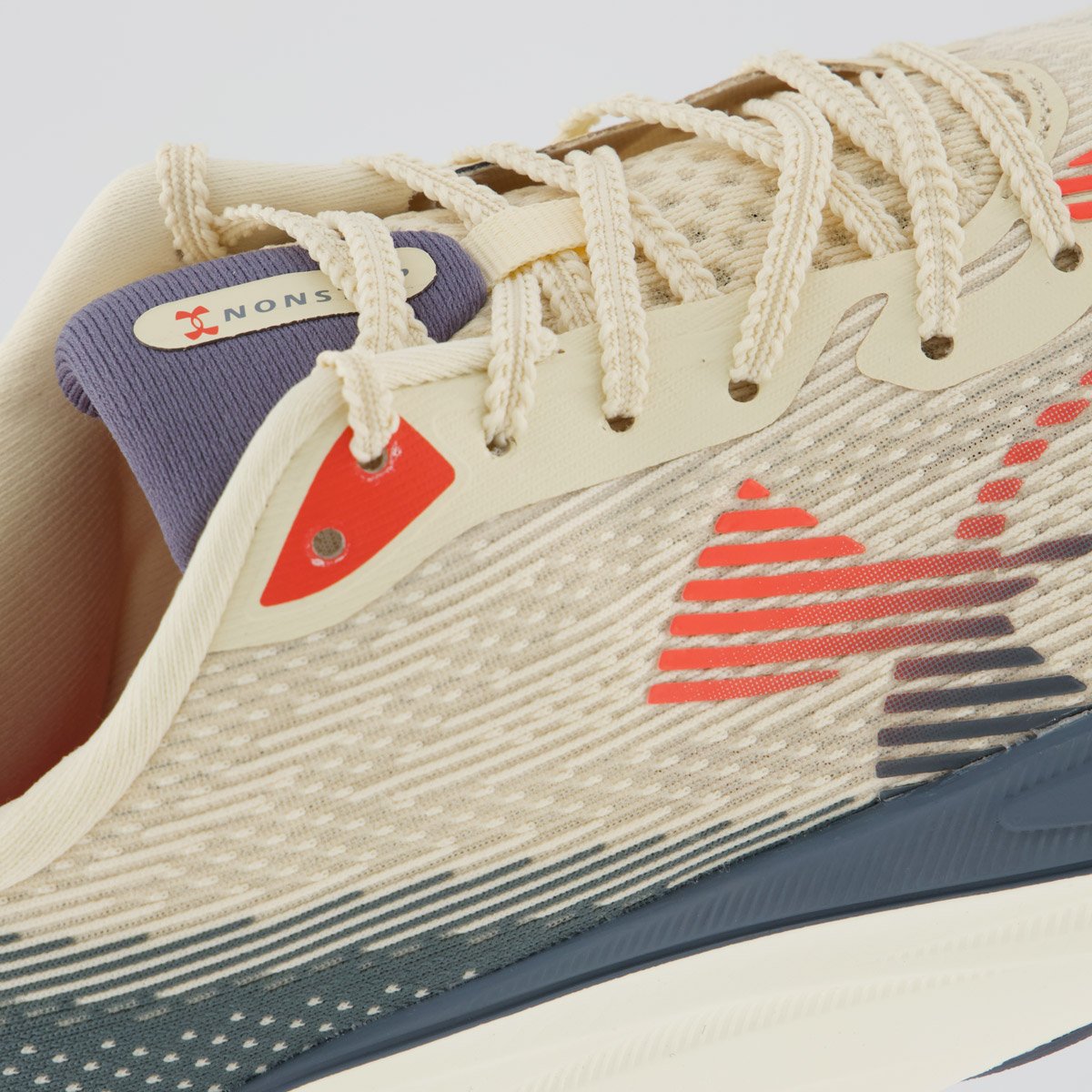 Tênis Under Armour Charged Nonstop Feminino Off White e Cinza Bege 7