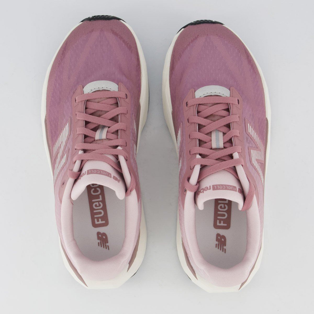 Tênis New Balance Fuelcell Rebel V5 Feminino Lilás e Branco Lilás/Branco 4