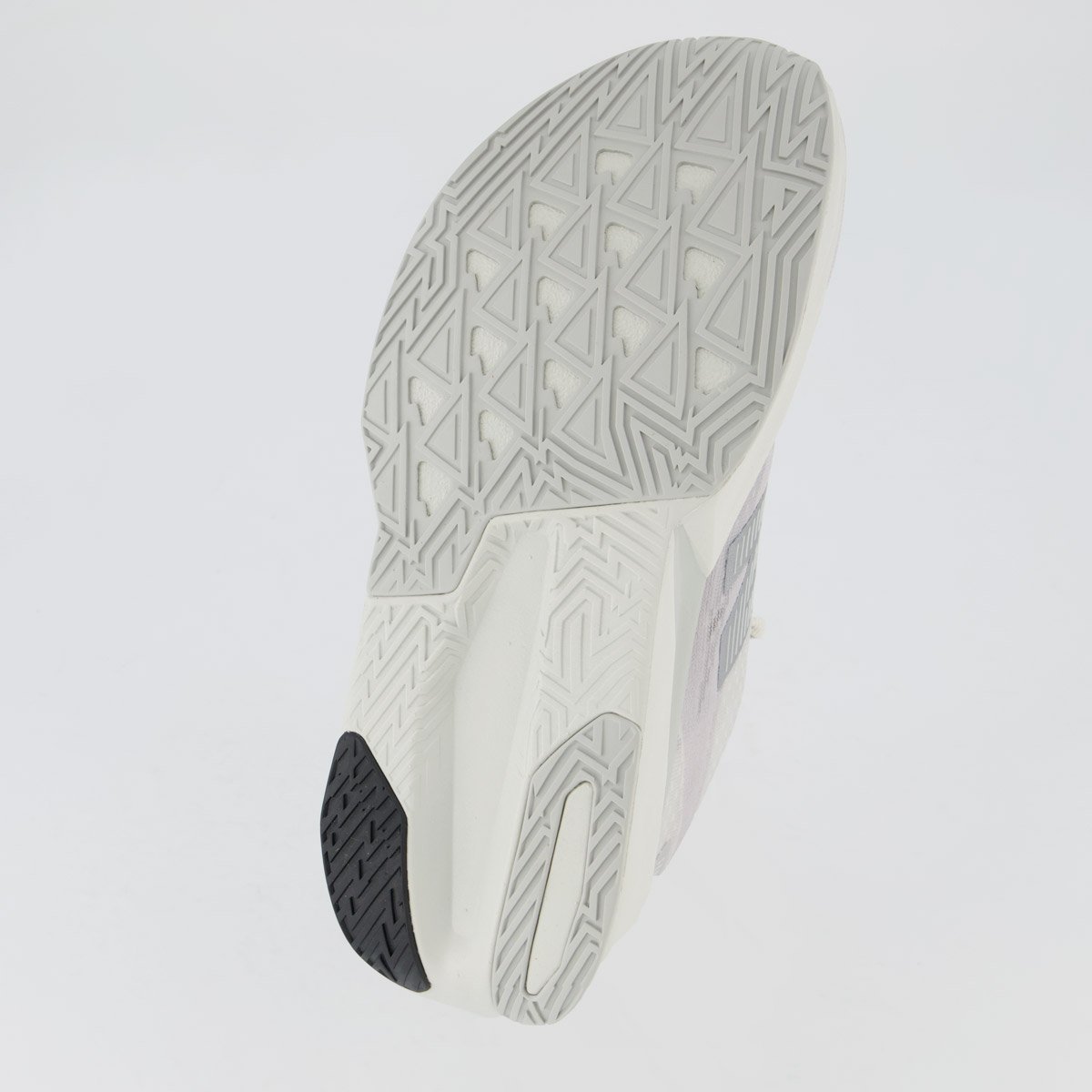 Tênis New Balance Fuelcell Rebel V5 Cinza Claro Cinza 5