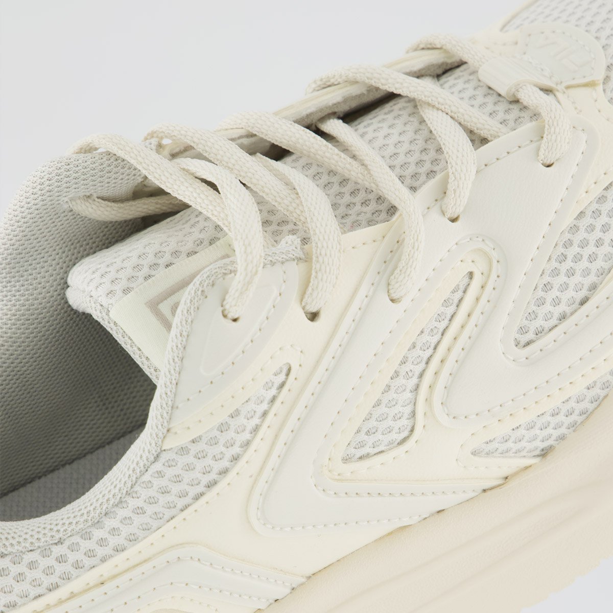 Tenis Fila Buzzard Bold Feminino Branco e Bege Branco/Bege 7