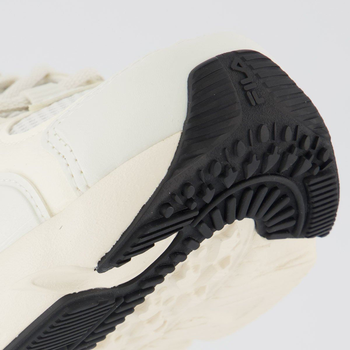 Tenis Fila Buzzard Bold Feminino Branco e Bege Branco/Bege 8
