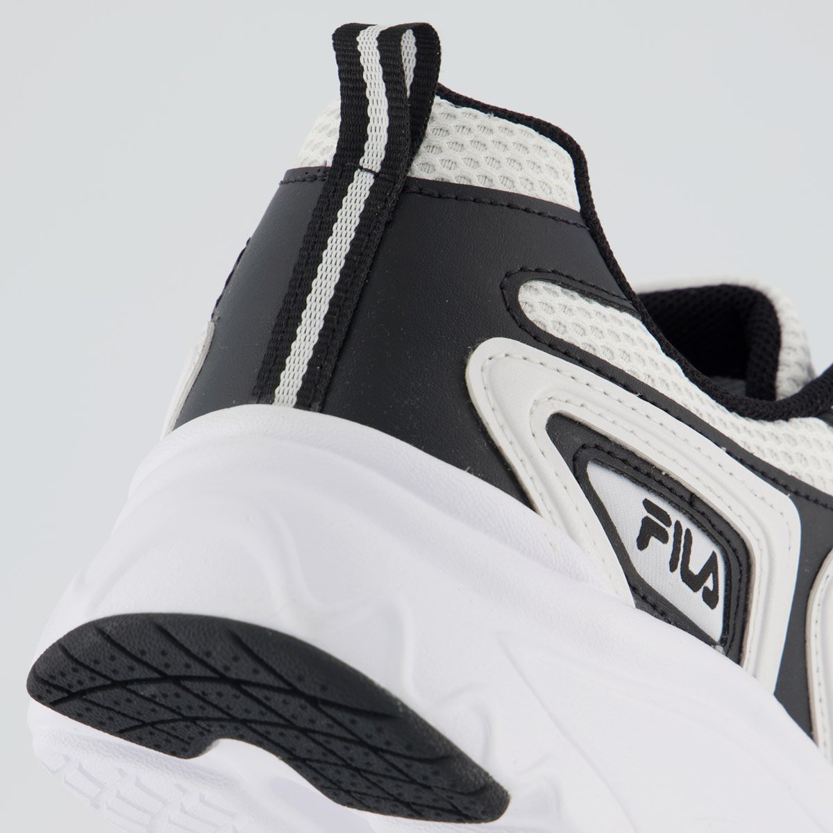 Tenis Fila Buzzard Bold Feminino Branco e Preto Branco/Preto 6