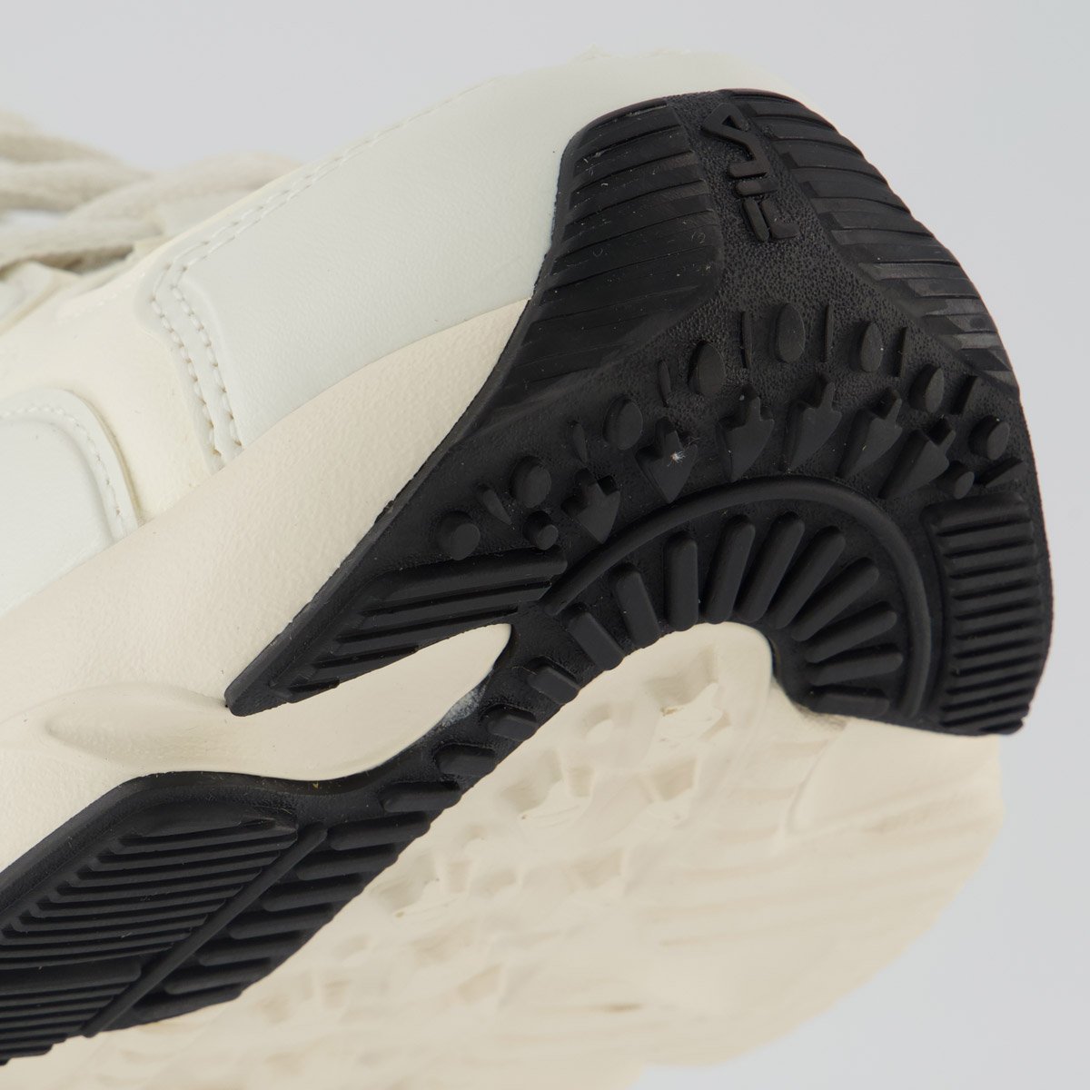 Tenis Fila Buzzard Bold Branco e Bege Branco/Bege 8