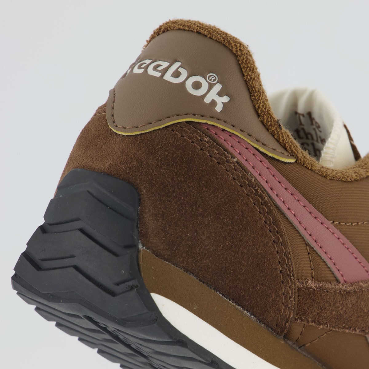Tênis Reebok Classic AZ Marrom Feminino Marrom 6