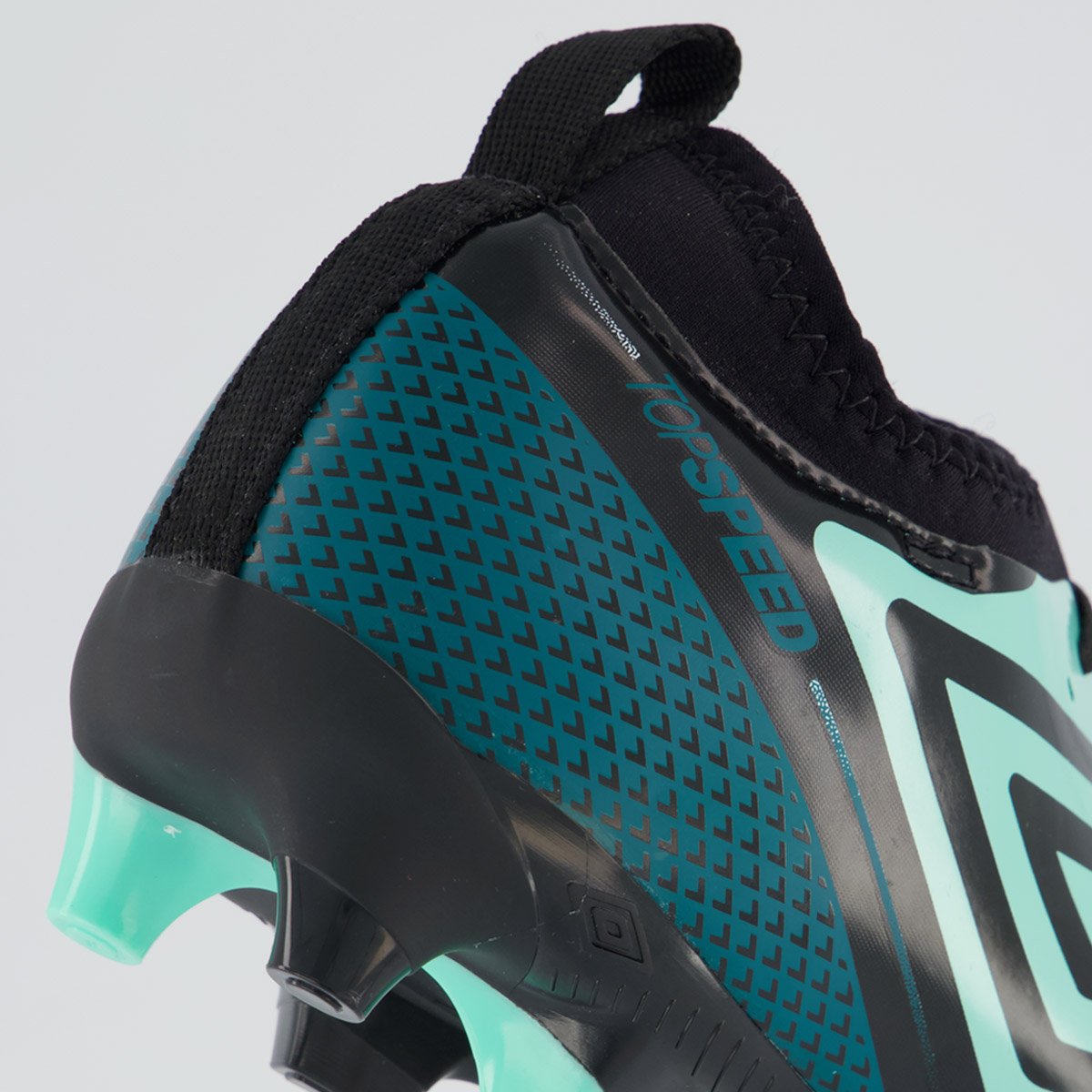 Chuteira Umbro Top Speed Club Campo Verde e Preta Verde/Preto 6
