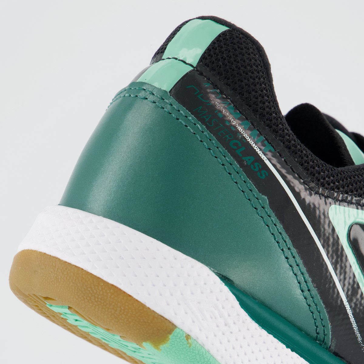 Chuteira Umbro Adamant Master Class Pro Bump Futsal Verde e Preta Verde/Preto 6